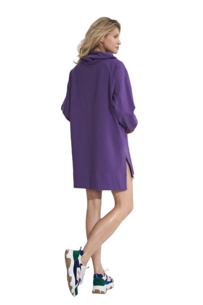 Sukienka Mini Luźna Sportowa Z Kominem Długi Rękaw - fioletowa